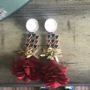Clip on feather TORY BURCH earrings